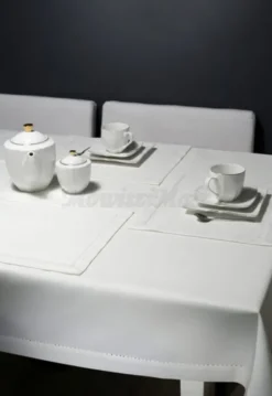 Bieżnik Plamoodporny z Mereżką 240_Biały 50x100