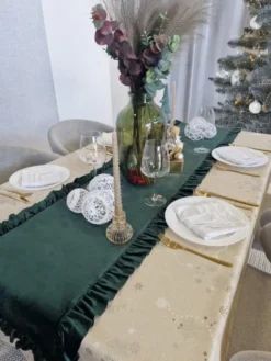 Cerata Świąteczna Na Stół 140 cm Dekoracyjna Na Metry Lena 63