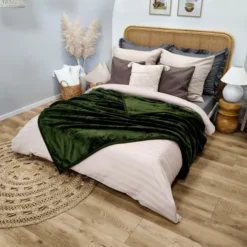 Koc 200 x 220 Akrylowy Jednolity Ciepły Yasemin 10