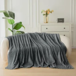 Koc 200 x 220 Mikrofibra Tłoczona Cristián 02