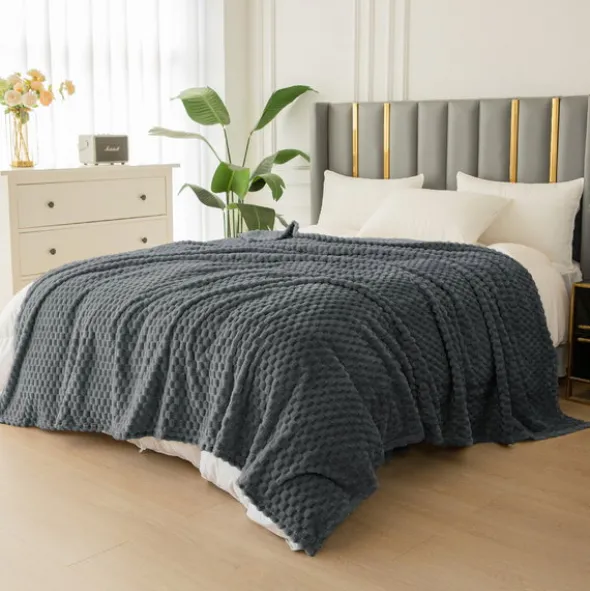 Koc 200 x 220 Mikrofibra Tłoczona Cristián 02