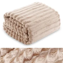 Koc 160 x 200Mikrofibra Tłoczona Pasy Nuvio 05