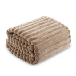 Koc 200 x 220Mikrofibra Tłoczona Pasy Nuvio 04
