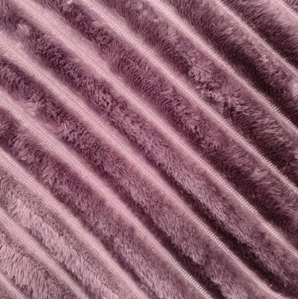 Koc 200 x 220Mikrofibra Tłoczona Pasy Nuvio 14
