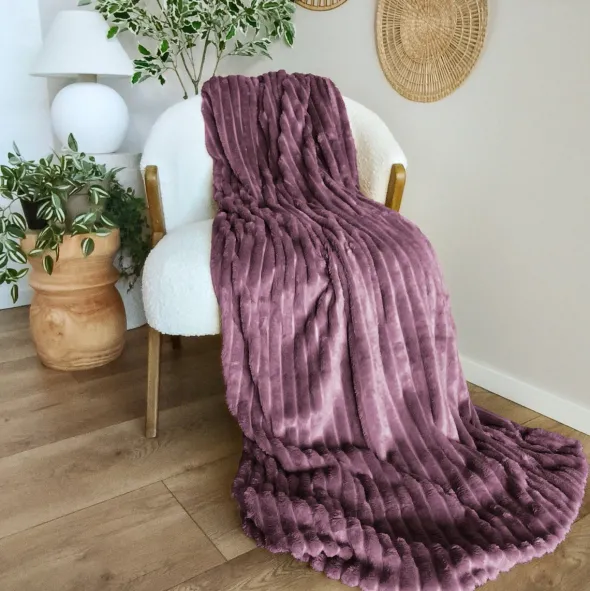 Koc 200 x 220Mikrofibra Tłoczona Pasy Nuvio 14