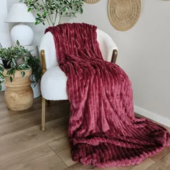Koc 200 x 220Mikrofibra Tłoczona Pasy Nuvio 17