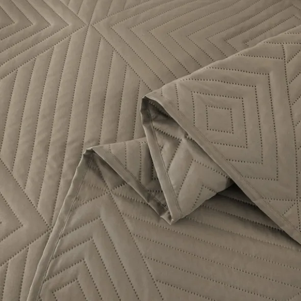 Narzuta 170 x 210 Tłoczona Mikrofibra Zeynep 09