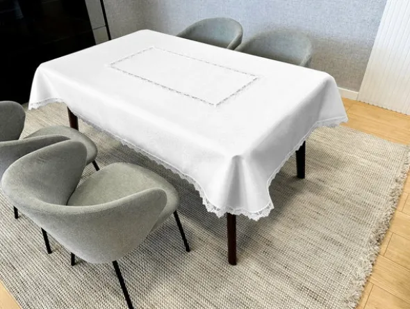 Obrus Plamoodporny 140 x 220 Z Gipiurą 2100 Biel