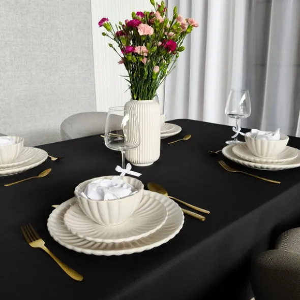 Obrus 150x350 Plamoodporny Klasyczny Elegant Czerń