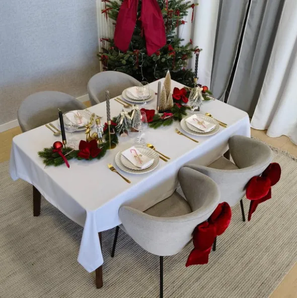 Obrus 110x160 Plamoodporny Klasyczny Elegant Biały