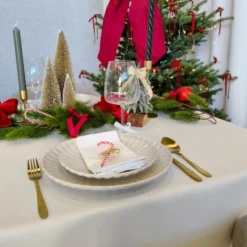 Obrus 130x180 Plamoodporny Klasyczny Elegant Krem