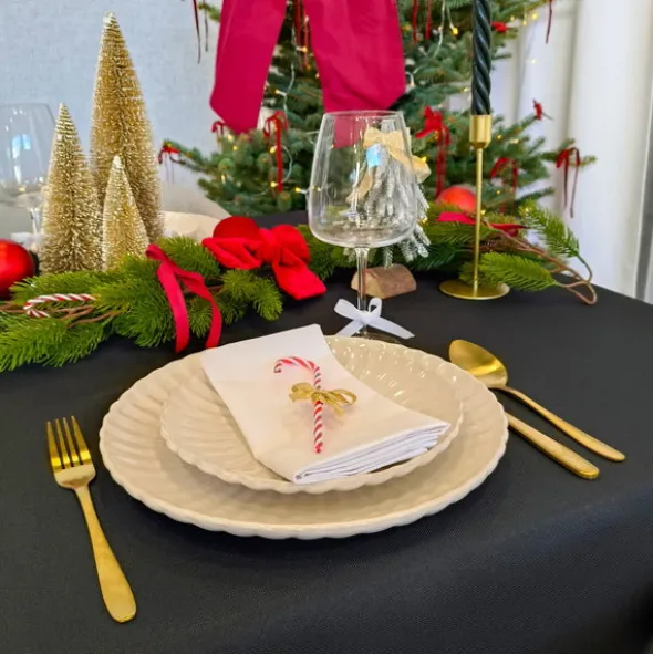 Obrus 140x220 Plamoodporny Klasyczny Elegant Czerń