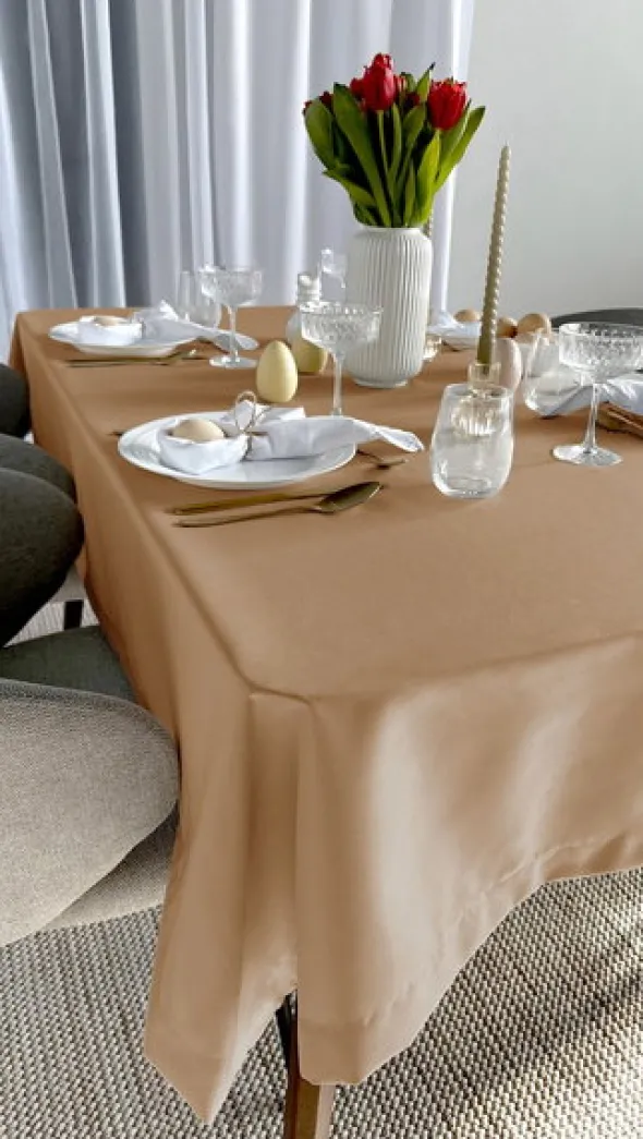 Obrus 150x350 Plamoodporny Klasyczny Savio C.Beż