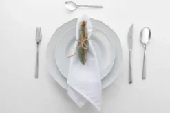 Obrus 110x160 Plamoodporny Klasyczny Savio Biały