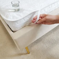 Ochraniacz Na Materac 70 x 140 PVC Z Gumami Jonas