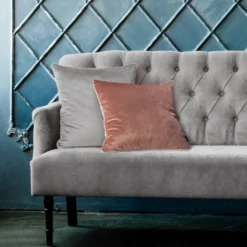 Poszewka 45 x 45 Dekoracyjna Velvet 57J Sreb
