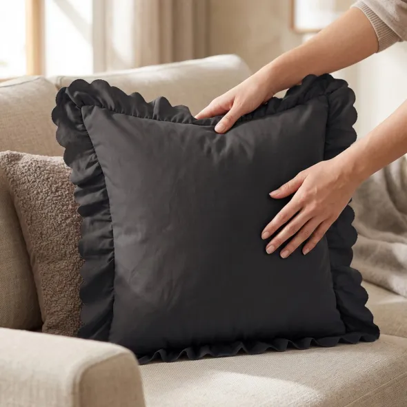 Poszewka 40 x 40 z Falbaną Luxury Jowita 01