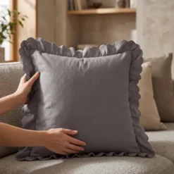 Poszewka 40 x 40 z Falbaną Luxury Jowita 06